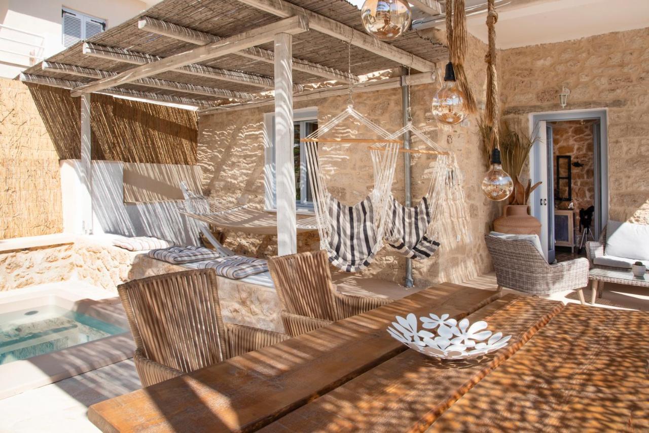 Terra E Sole Spa Suite Aegina Vathi  Екстер'єр фото