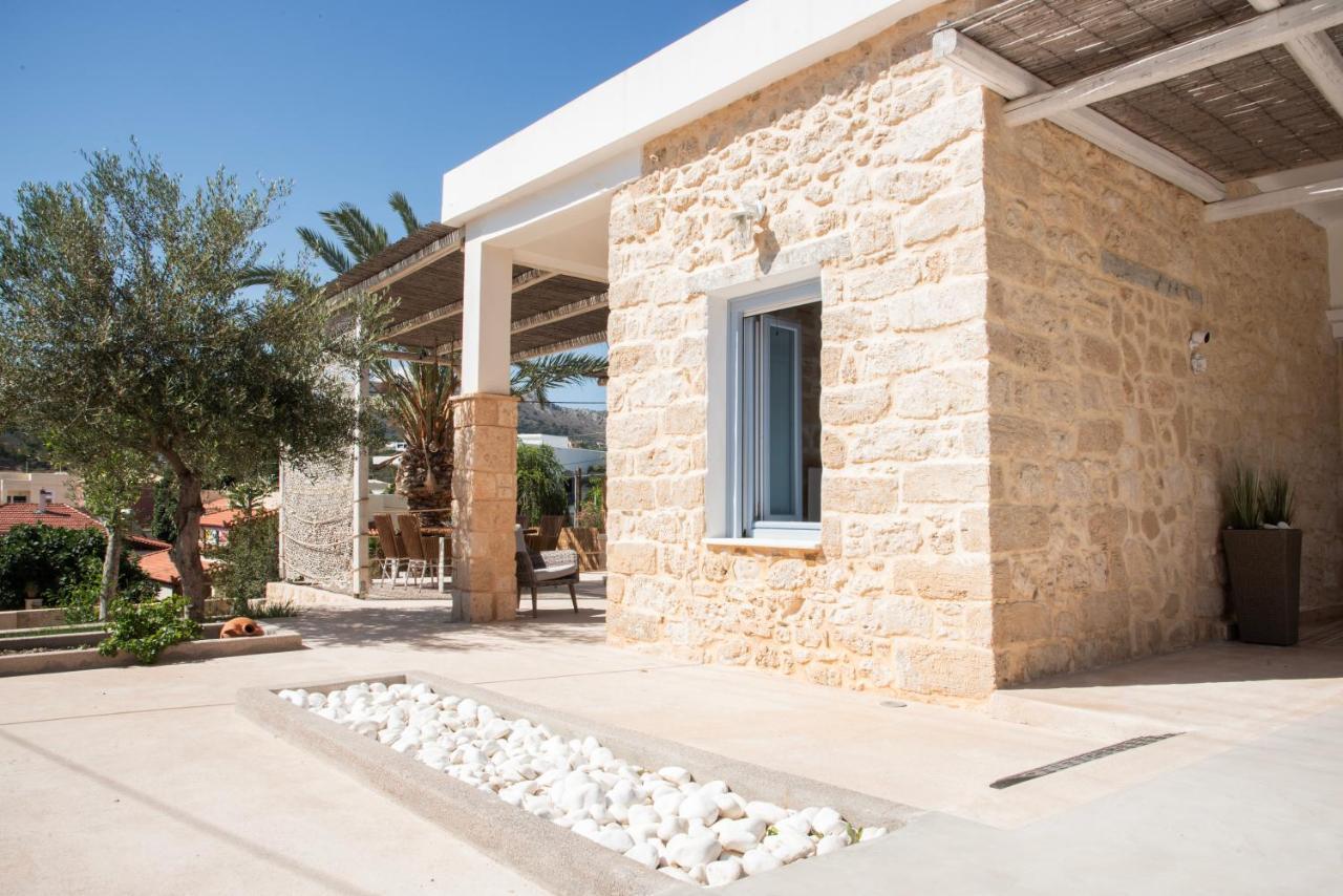 Terra E Sole Spa Suite Aegina Vathi  Екстер'єр фото