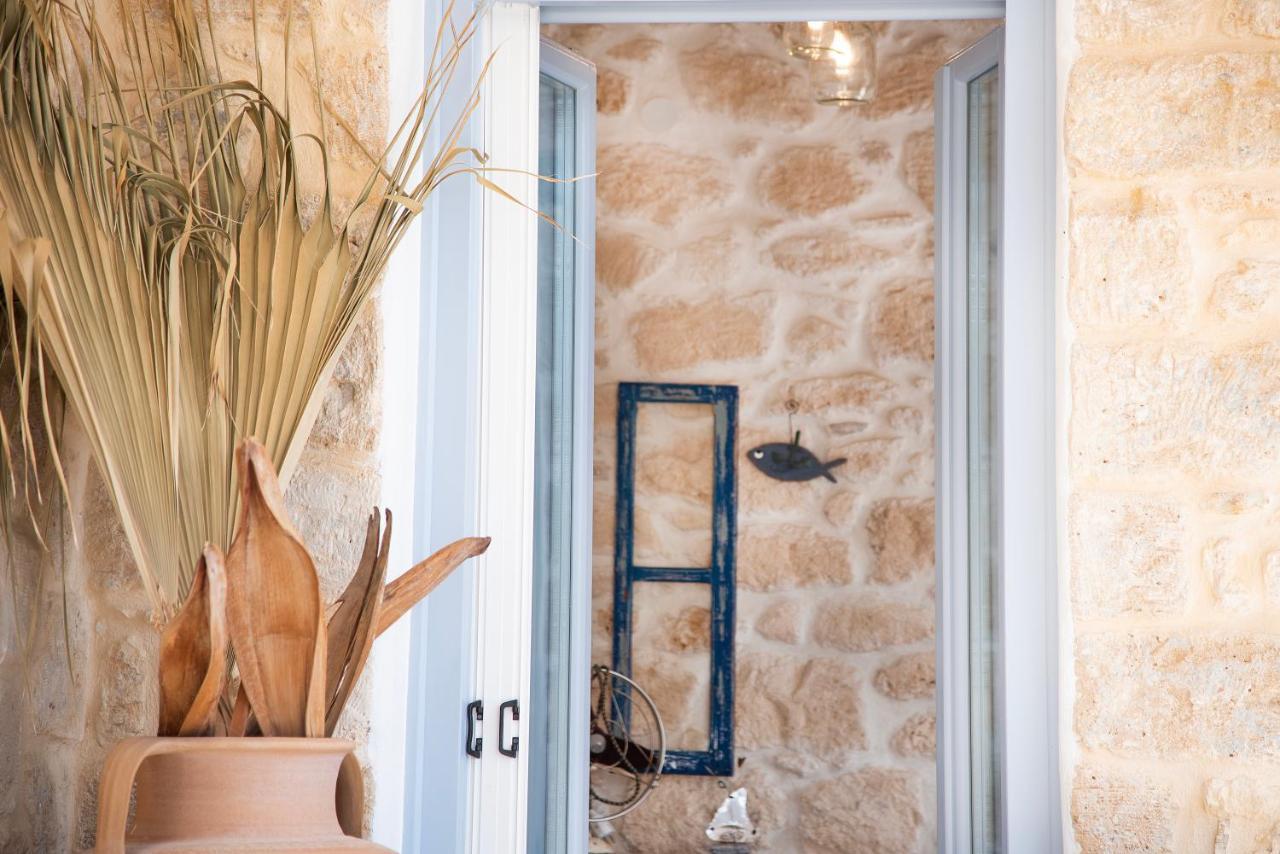 Terra E Sole Spa Suite Aegina Vathi  Екстер'єр фото